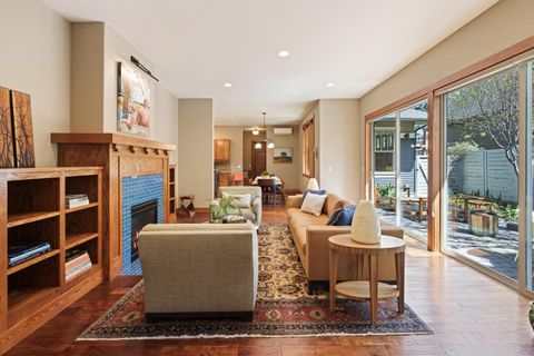 Tiny photo for 2322 NW High Lakes Loop, Bend, OR 97703 (MLS # 220219534)