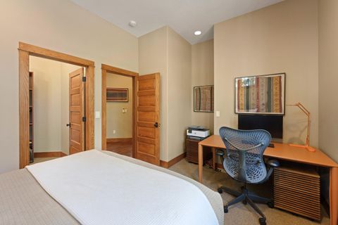 Tiny photo for 2322 NW High Lakes Loop, Bend, OR 97703 (MLS # 220219534)