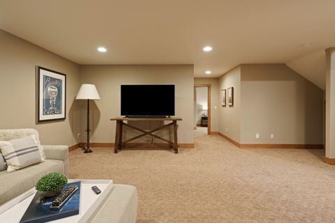Tiny photo for 2322 NW High Lakes Loop, Bend, OR 97703 (MLS # 220219534)