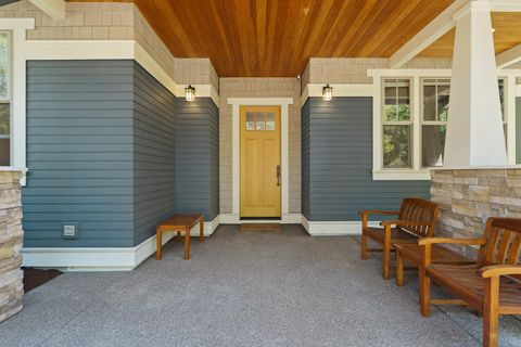 Tiny photo for 2322 NW High Lakes Loop, Bend, OR 97703 (MLS # 220219534)