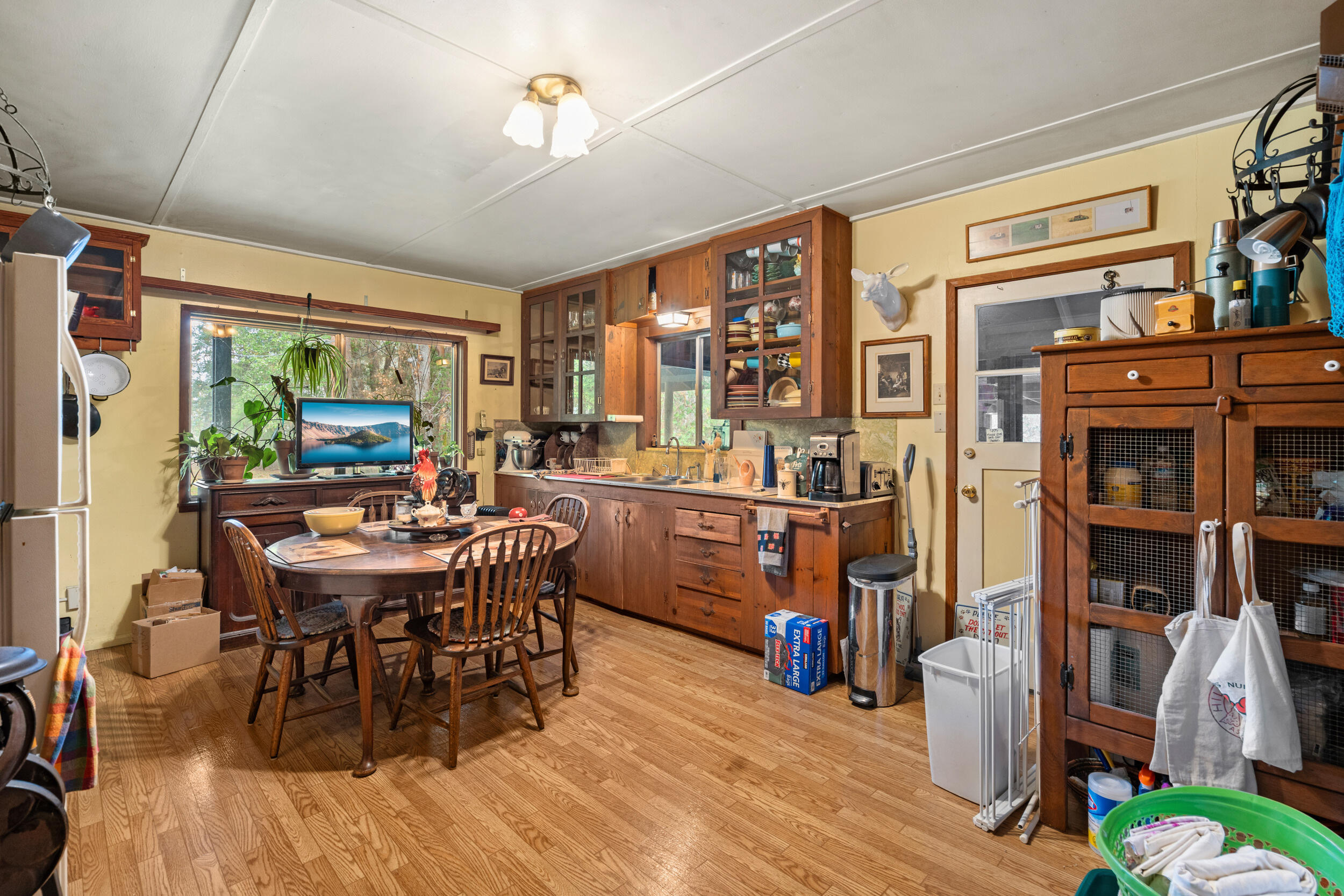 Foots Creek Acres - Residential