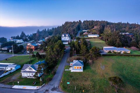 Tiny photo for 610 Deady Street, Port Orford, OR 97465 (MLS # 220219280)
