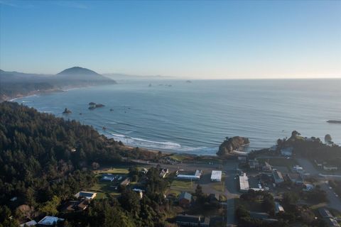 Tiny photo for 610 Deady Street, Port Orford, OR 97465 (MLS # 220219280)