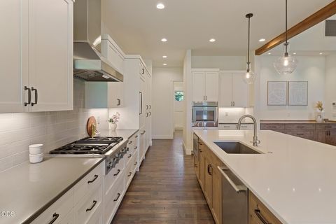 Tiny photo for 60255 Sunset View Drive, Bend, OR 97702 (MLS # 220222651)