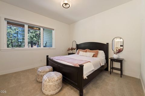 Tiny photo for 60255 Sunset View Drive, Bend, OR 97702 (MLS # 220222651)