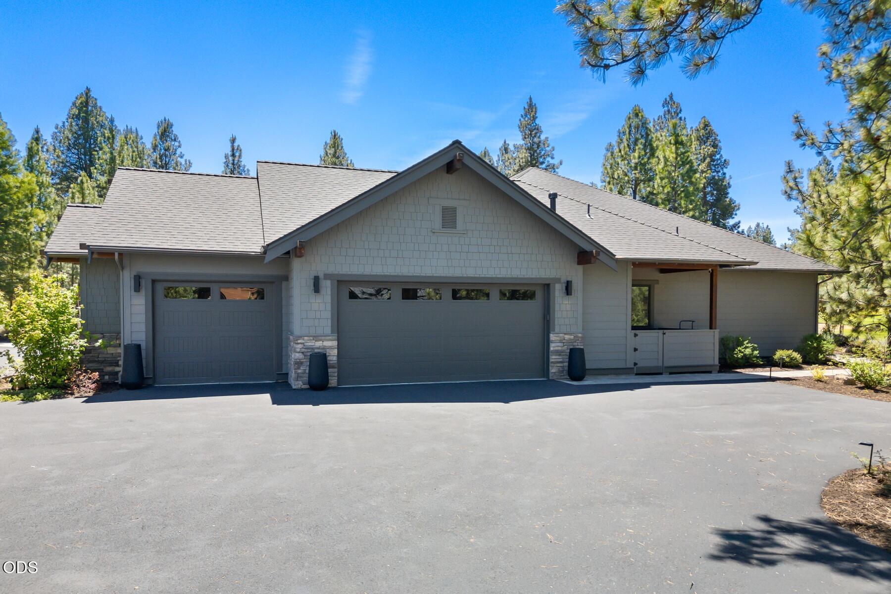 60255 Sunset View Drive