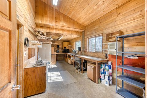 Tiny photo for 16506 Sprague Loop, La Pine, OR 97739 (MLS # 220199497)