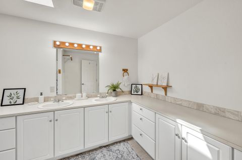 Tiny photo for 16506 Sprague Loop, La Pine, OR 97739 (MLS # 220199497)