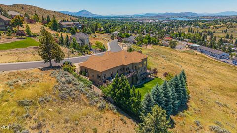 Tiny photo for 1354 Ridgecrest Drive, Klamath Falls, OR 97601 (MLS # 220223985)