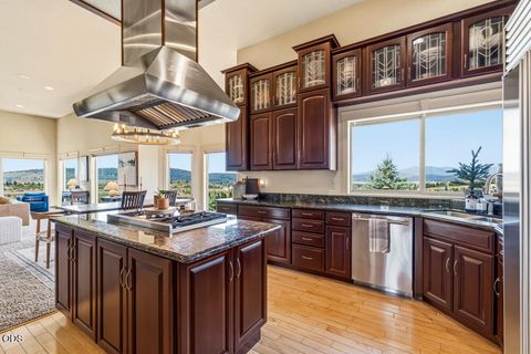 Tiny photo for 1354 Ridgecrest Drive, Klamath Falls, OR 97601 (MLS # 220223985)