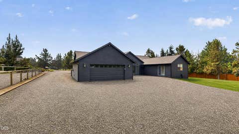 Tiny photo for 2955 SW Bentwood Drive, Redmond, OR 97756 (MLS # 220226582)