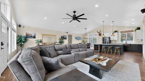 Tiny photo for 2955 SW Bentwood Drive, Redmond, OR 97756 (MLS # 220226582)