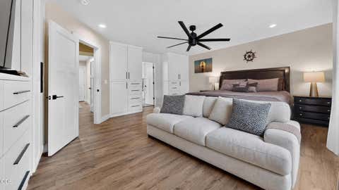 Tiny photo for 2955 SW Bentwood Drive, Redmond, OR 97756 (MLS # 220226582)