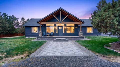 Photo of 2955 SW Bentwood Drive, Redmond, OR 97756 (MLS # 220226582)