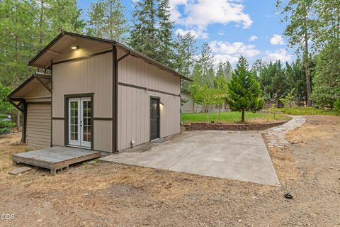 Tiny photo for 135 Rolling Hills Drive, Grants Pass, OR 97526 (MLS # 220225771)