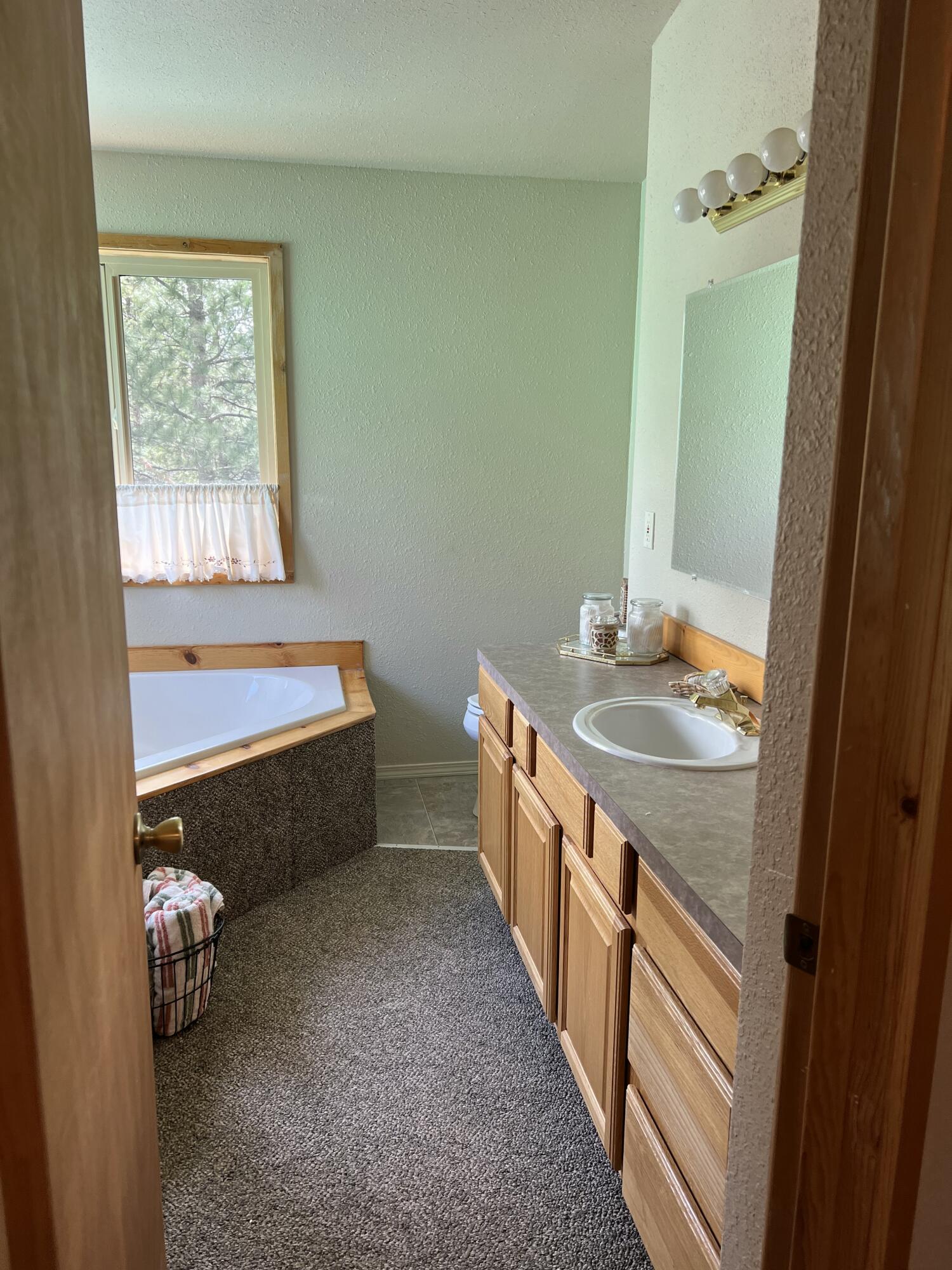 La Pine, Oregon 97739, United States, 2 Bedrooms Bedrooms, ,3 BathroomsBathrooms,Residential,Active,129780