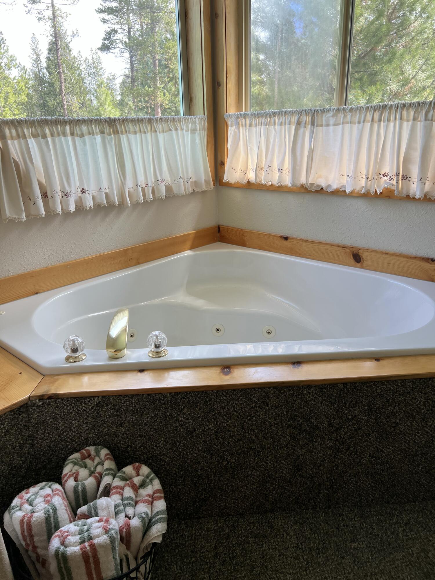 La Pine, Oregon 97739, United States, 2 Bedrooms Bedrooms, ,3 BathroomsBathrooms,Residential,Active,129780