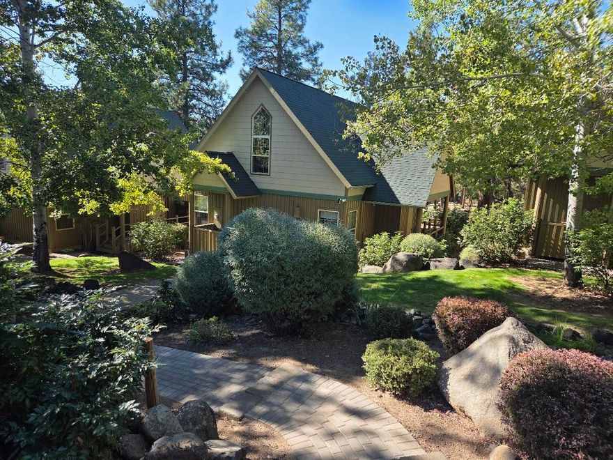 Escape to serenity in this beautiful 3-bedroom, 2-bathroom chalet located in the prestigious Running Y Resort. Offering over 1,200 square feet of living space, this home is a perfect blend of comfort, style, and natural beauty.
Inside, you'll find a spacious, open floor plan with vaulted ceilings, large windows that let in an abundance of natural light, and a cozy gas log fireplace for those cooler nights. The fully-equipped kitchen features a breakfast bar and ample storage, making it a dream for home chefs.
Step outside to enjoy the scenic beauty of the Running Y community. Whether you're relaxing on the private deck or exploring the surrounding trails and outdoor amenities, you'll appreciate the peaceful surroundings and access to recreational opportunities like golf, tennis, and hiking.
Perfect for year-round living or as a vacation getaway, this home is your chance to own a slice of the Running Y Resort lifestyle. Don't miss out on this incredible opportunity!