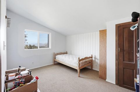 Tiny photo for 827 Summit Loop, Grants Pass, OR 97527 (MLS # 220219582)