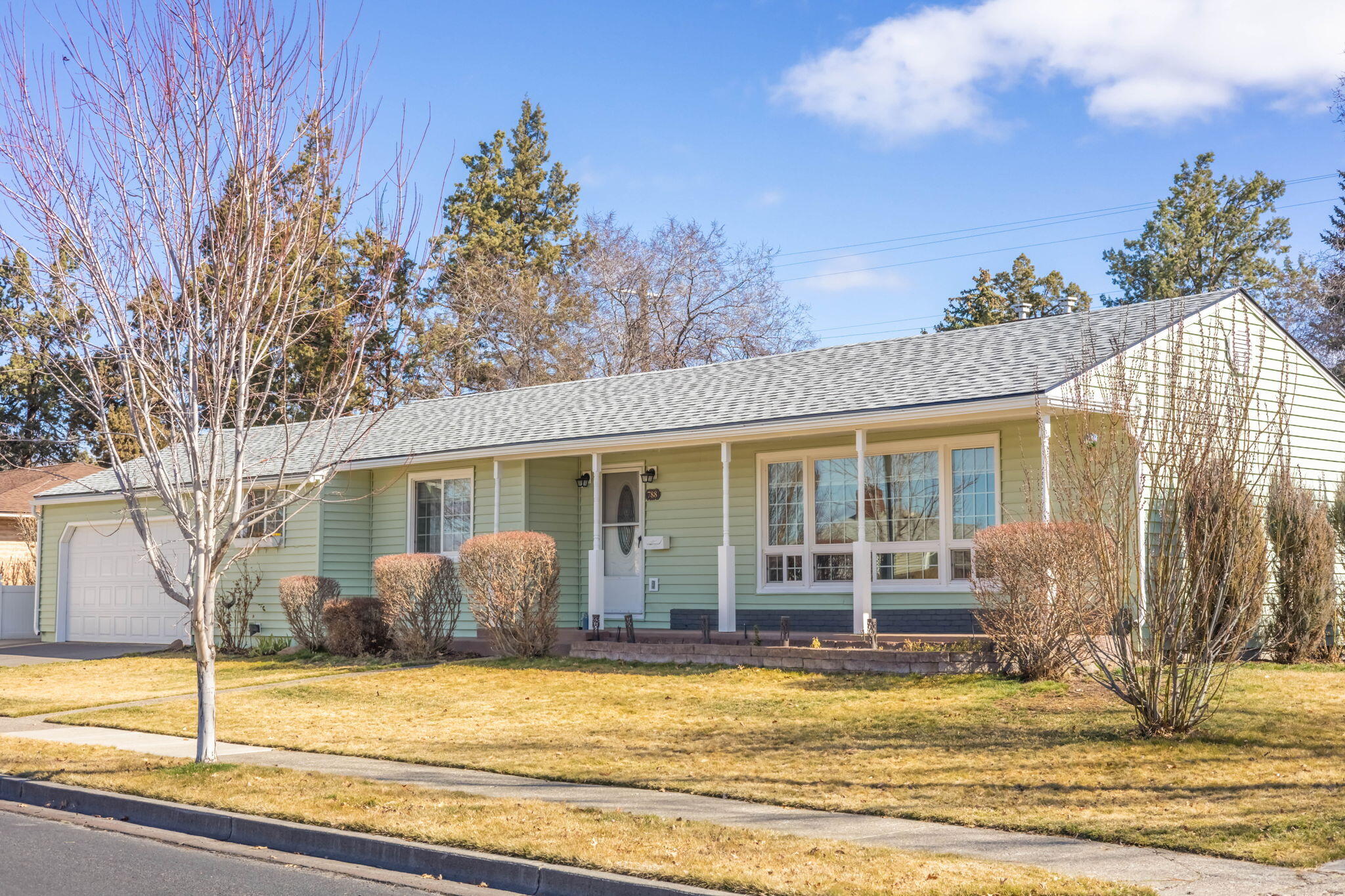 788 NW 9th Street