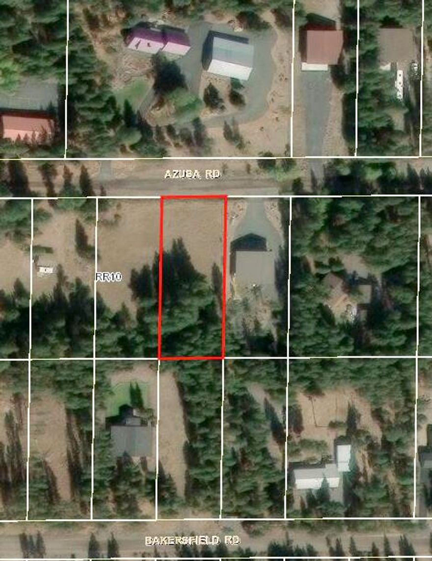 Recreational only 1/2 acre lot tucked between Sunriver Resort and Mt. Bachelor. Excellent location for RV/camping with shopping, dining, and services nearby and easy access to Bend, lakes, the Deschutes River, and all that Central Oregon has to offer!