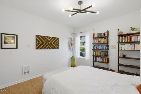 Tiny photo for 1236 NW Mount Washington Drive, Bend, OR 97703 (MLS # 220223978)