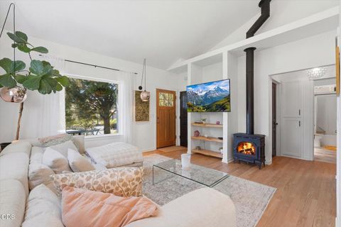Tiny photo for 1236 NW Mount Washington Drive, Bend, OR 97703 (MLS # 220223978)