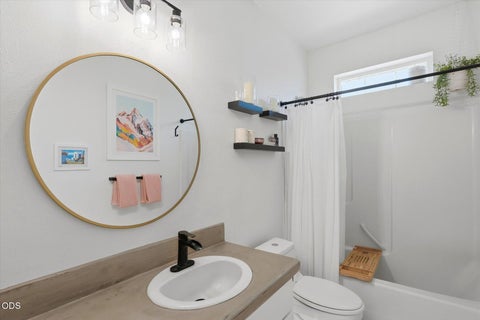 Tiny photo for 1236 NW Mount Washington Drive, Bend, OR 97703 (MLS # 220223978)