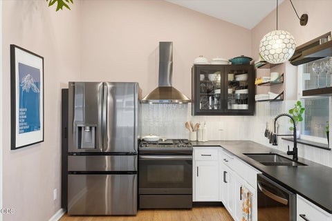 Tiny photo for 1236 NW Mount Washington Drive, Bend, OR 97703 (MLS # 220223978)