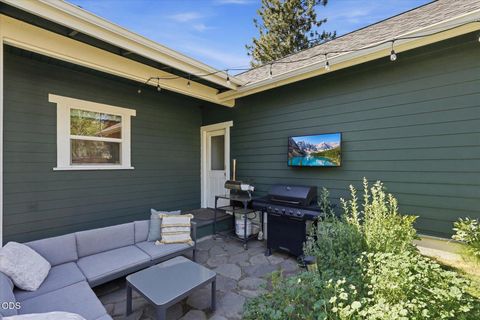 Tiny photo for 1236 NW Mount Washington Drive, Bend, OR 97703 (MLS # 220223978)