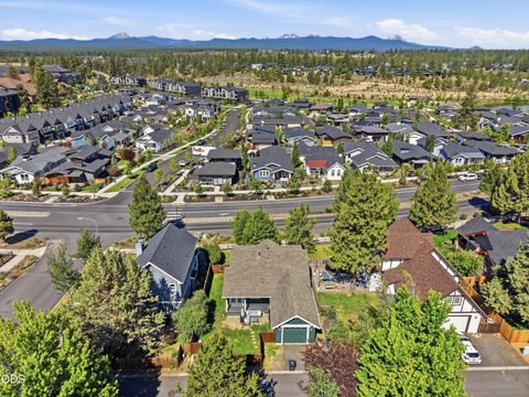 Tiny photo for 1236 NW Mount Washington Drive, Bend, OR 97703 (MLS # 220223978)