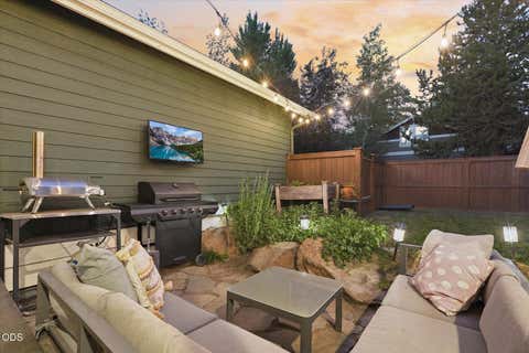 Tiny photo for 1236 NW Mount Washington Drive, Bend, OR 97703 (MLS # 220223978)