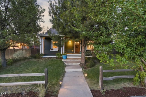 Tiny photo for 1236 NW Mount Washington Drive, Bend, OR 97703 (MLS # 220223978)