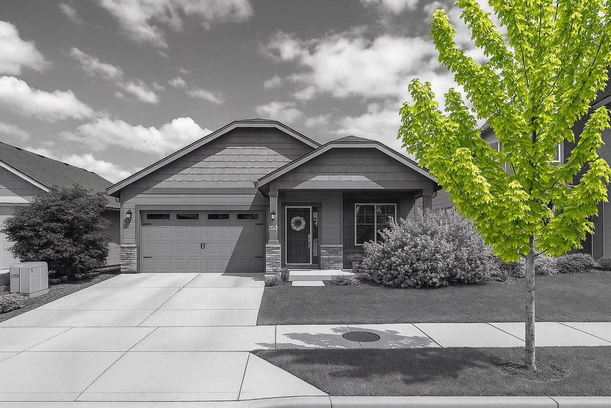 Limited-Time Offer: $4,000 Seller Credit for Closing Costs or Mortgage Rate Buydown. Discover comfort and style in this meticulously maintained 3-bedroom, 2-bath single-level home located in one of Redmond's sought-after neighborhoods. Built in 2020, this 1,574 sq ft residence features a spacious open-concept layout—perfect for everyday living and effortless entertaining. The kitchen is a standout with granite countertops, abundant cabinetry, a breakfast bar, & stainless-steel appliances—including a refrigerator.  The private primary suite features a dual vanity, separate shower, and an oversized walk-in closet. Enjoy year-round comfort with central air conditioning & a cozy gas fireplace. Additional highlights include a 2-car garage & a fully landscaped backyard oasis w/ a pergola-covered patio & lush lawn. Situated near walking trails, & the Dry Canyon trail system, this home combines tranquility w/ convenience. The sellers are relocating out of state and are ready to make a sell.