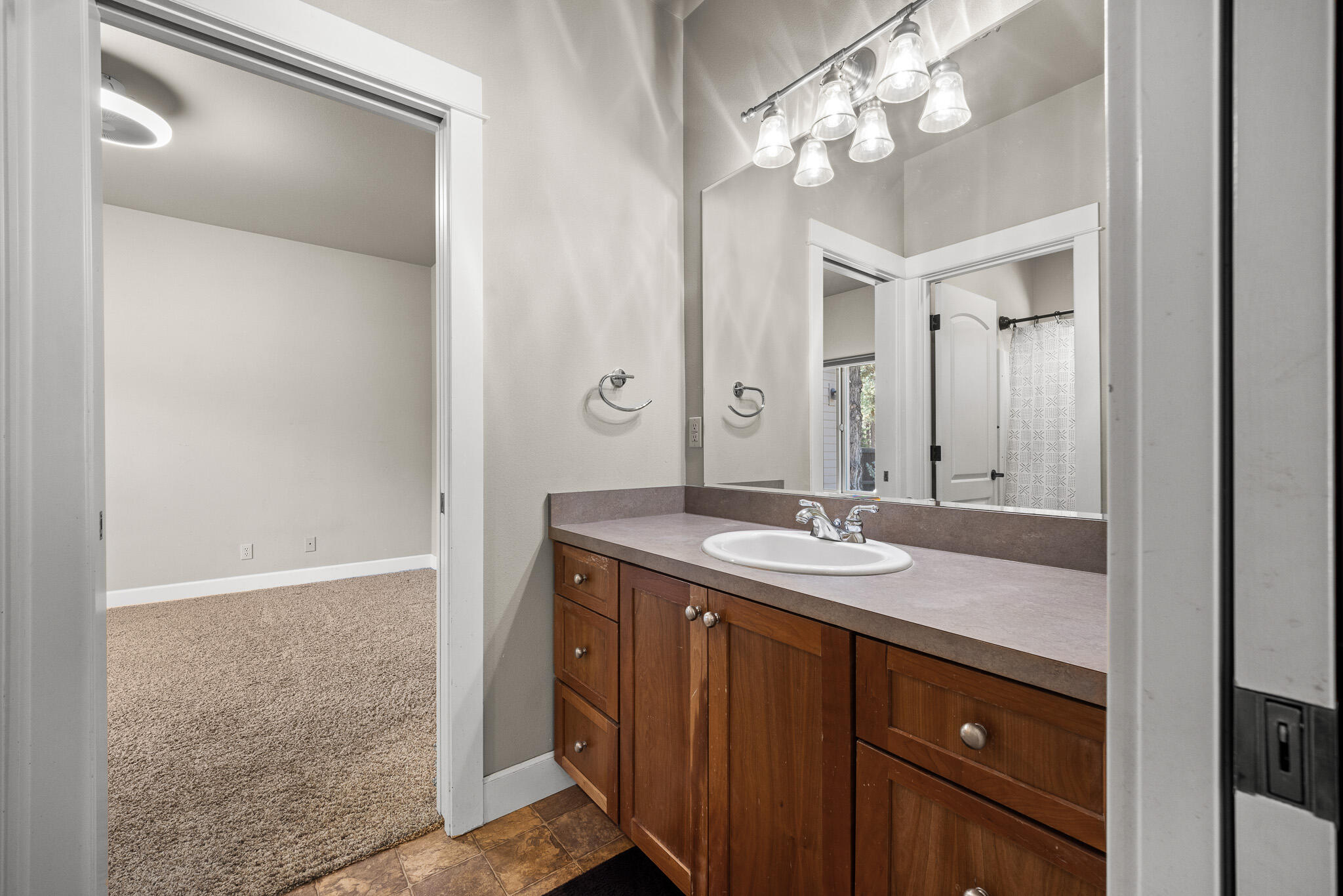 Bee Tree - Residential