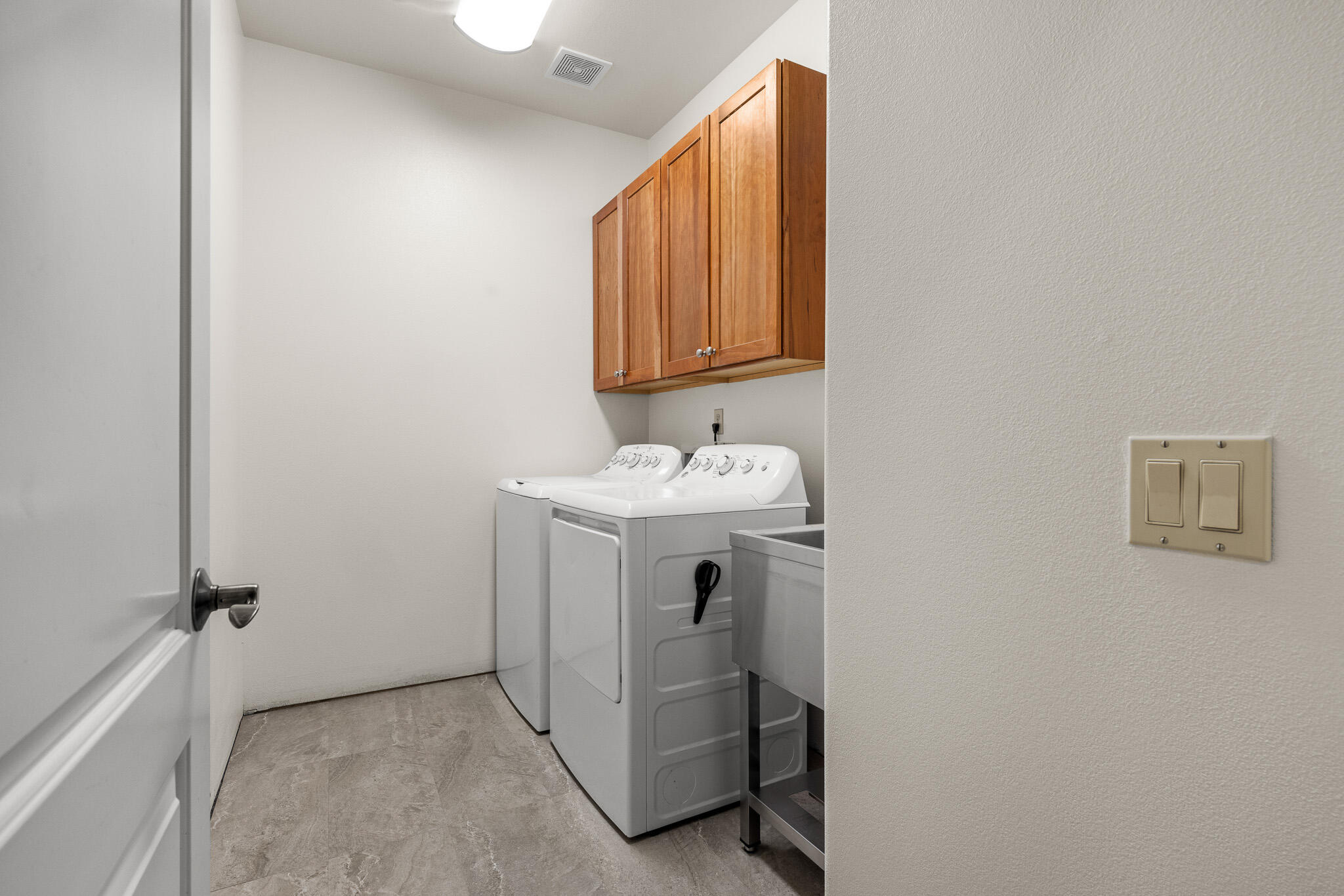 Bee Tree - Residential