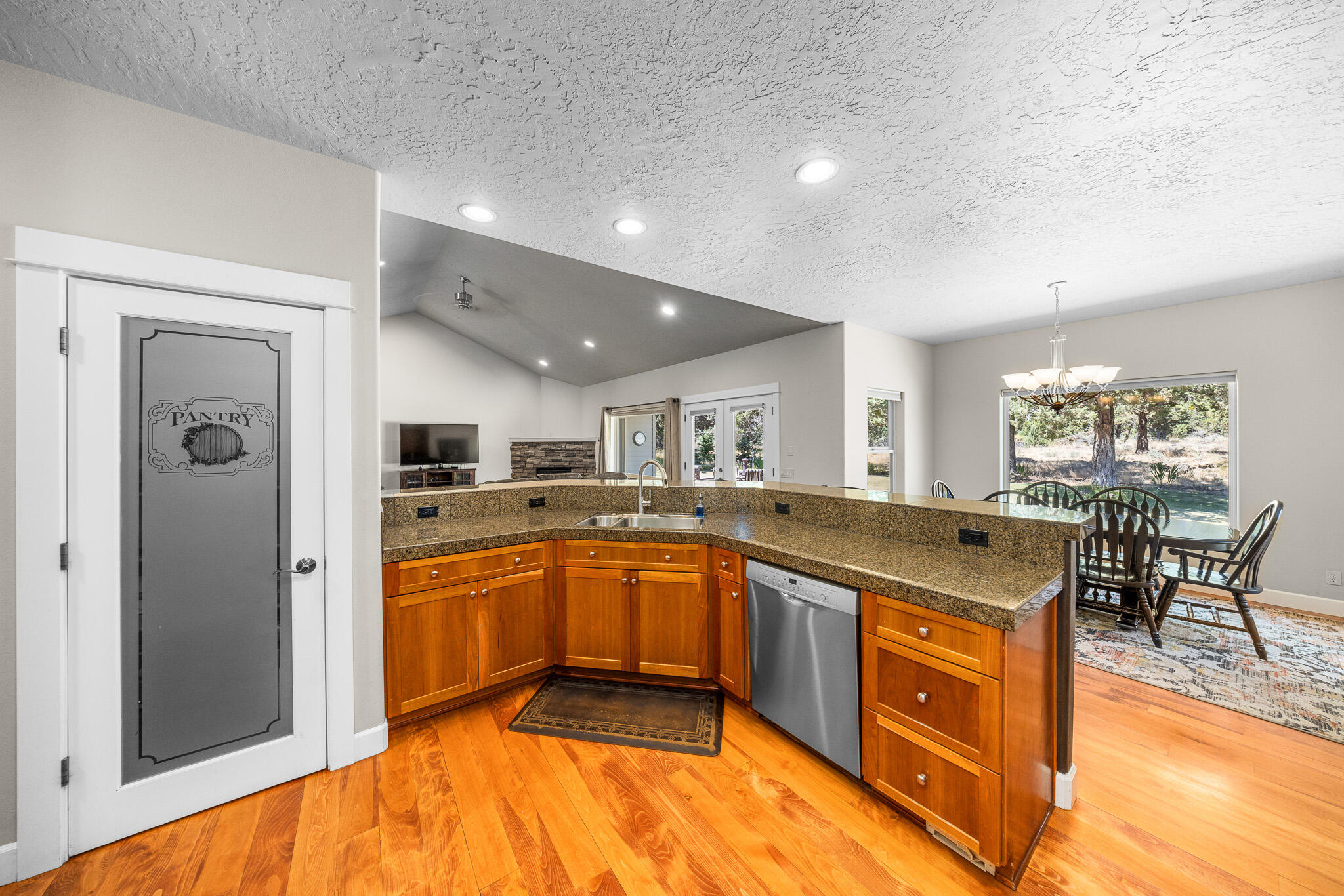 Bee Tree - Residential