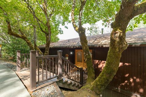 Tiny photo for 11926 Galice Road, Merlin, OR 97532 (MLS # 220212010)