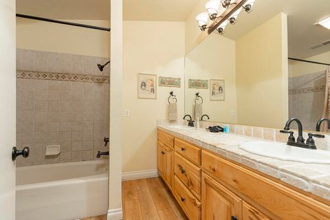 Tiny photo for 11926 Galice Road, Merlin, OR 97532 (MLS # 220212010)