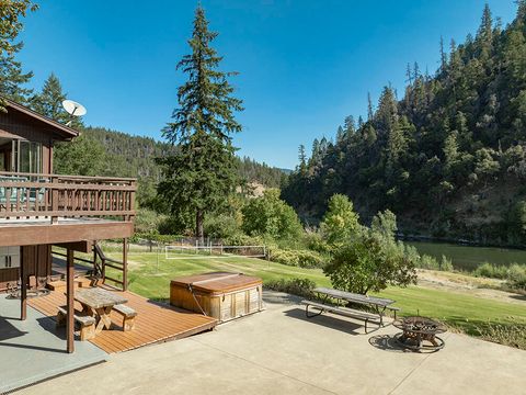 Tiny photo for 11926 Galice Road, Merlin, OR 97532 (MLS # 220212010)