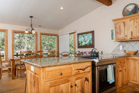 Tiny photo for 11926 Galice Road, Merlin, OR 97532 (MLS # 220212010)