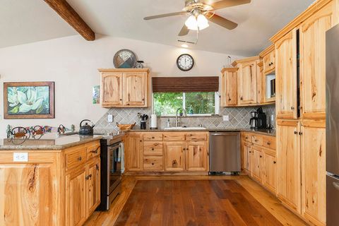 Tiny photo for 11926 Galice Road, Merlin, OR 97532 (MLS # 220212010)