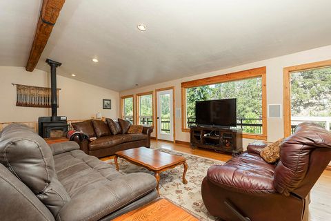 Tiny photo for 11926 Galice Road, Merlin, OR 97532 (MLS # 220212010)