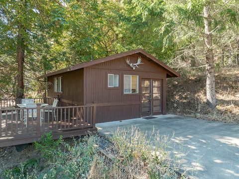 Tiny photo for 11926 Galice Road, Merlin, OR 97532 (MLS # 220212010)