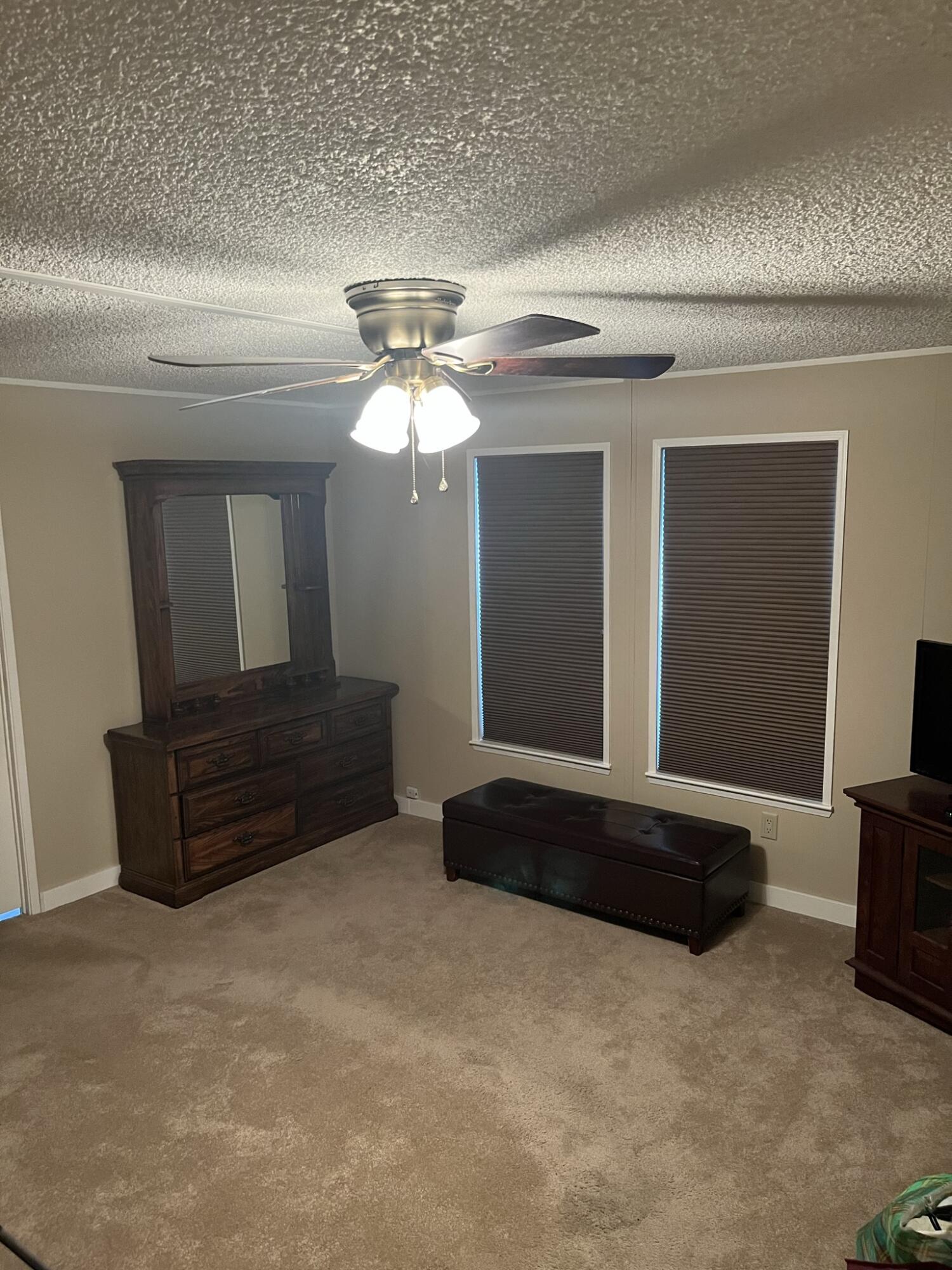 Queens Garden Mob Pa - Residential