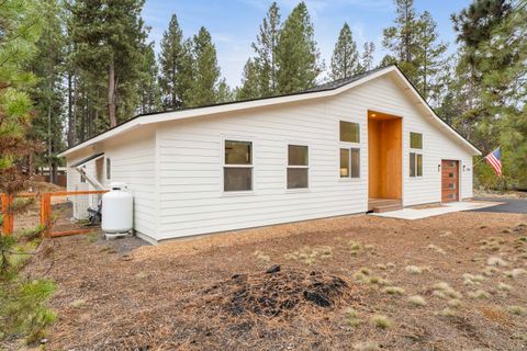 Tiny photo for 17133 Norwalk Road, Bend, OR 97707 (MLS # 220217034)