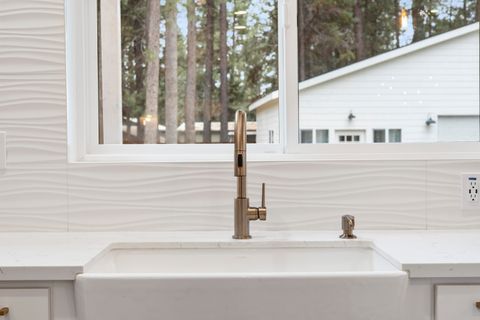 Tiny photo for 17133 Norwalk Road, Bend, OR 97707 (MLS # 220217034)