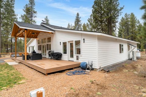 Tiny photo for 17133 Norwalk Road, Bend, OR 97707 (MLS # 220217034)