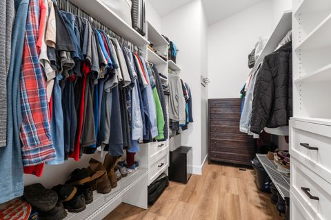 Tiny photo for 17133 Norwalk Road, Bend, OR 97707 (MLS # 220217034)