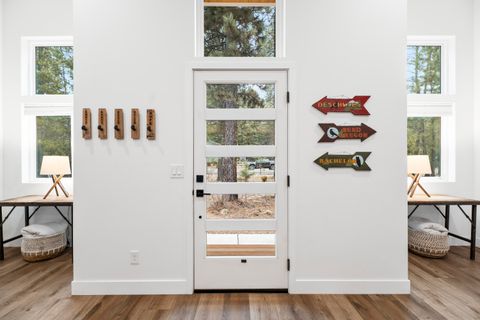 Tiny photo for 17133 Norwalk Road, Bend, OR 97707 (MLS # 220217034)